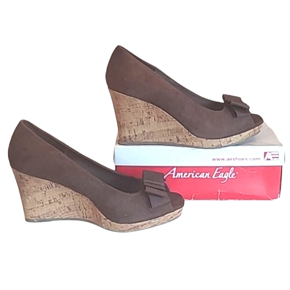 American Eagle Peep Toe Wedge Ballet Slip On 3.5" Heel Cork Heel Accent Bow Sz 9